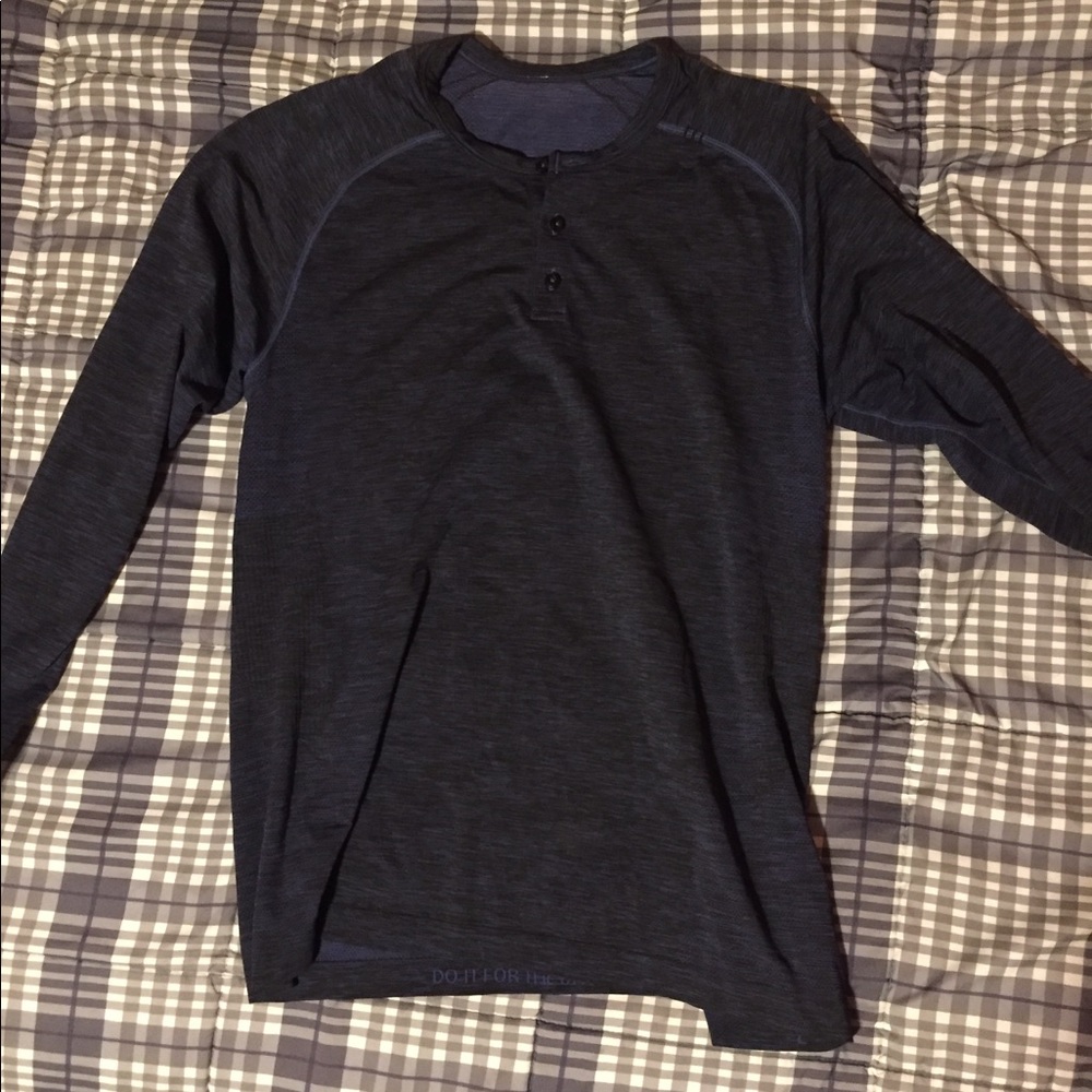 Lululemon Metal Vent Tech Henley
